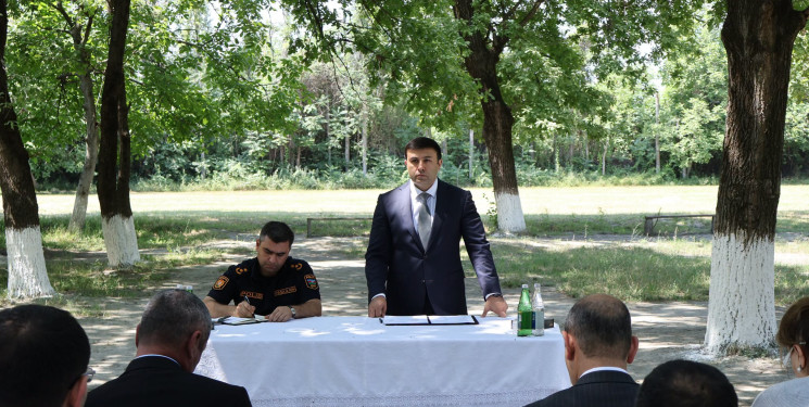 Göyçay Rayon İcra Hakimiyyətinin başçısı Orxan Mürsəlov Qaraxıdır kəndində səyyar qəbul keçirib