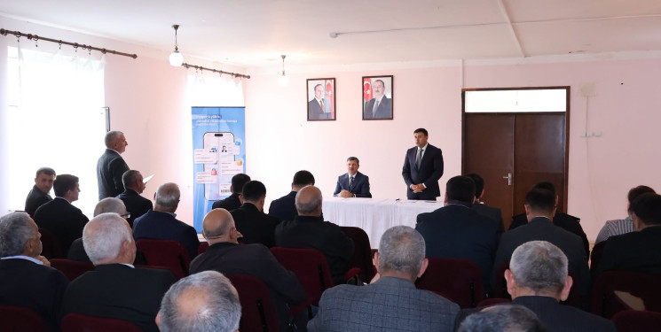 Göyçay Rayon İcra Hakimiyyətinin başçısı Orxan Mürsəlov Şahsoltanlı kəndində səyyar qəbul keçirib